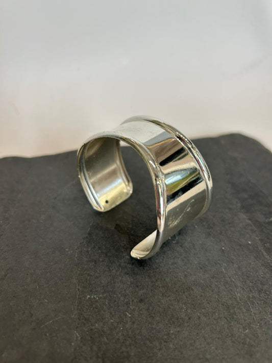 Cara Organic Shape Bracelet - Silver