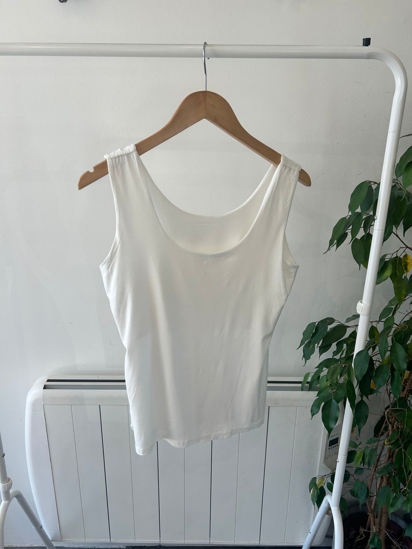 Scoop Neck Vest Top - White