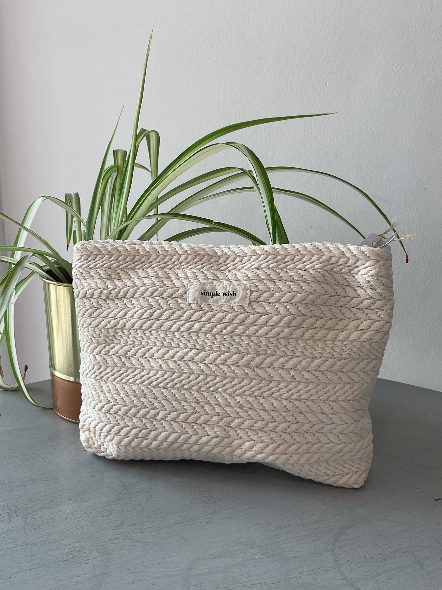 Cable Make-Up Bag - Cream
