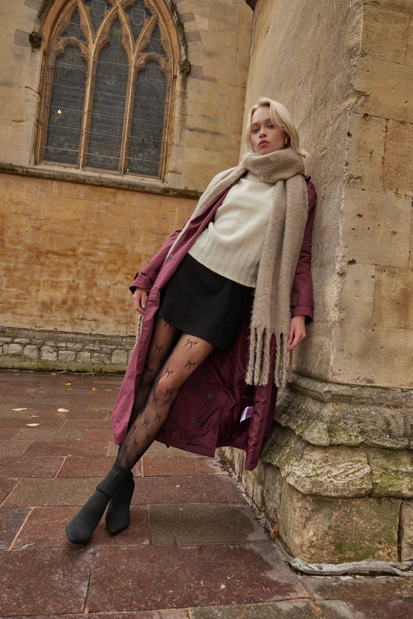 Women's Oversized Chunky Blanket Scarf in Grey Beige: Sustained Grey