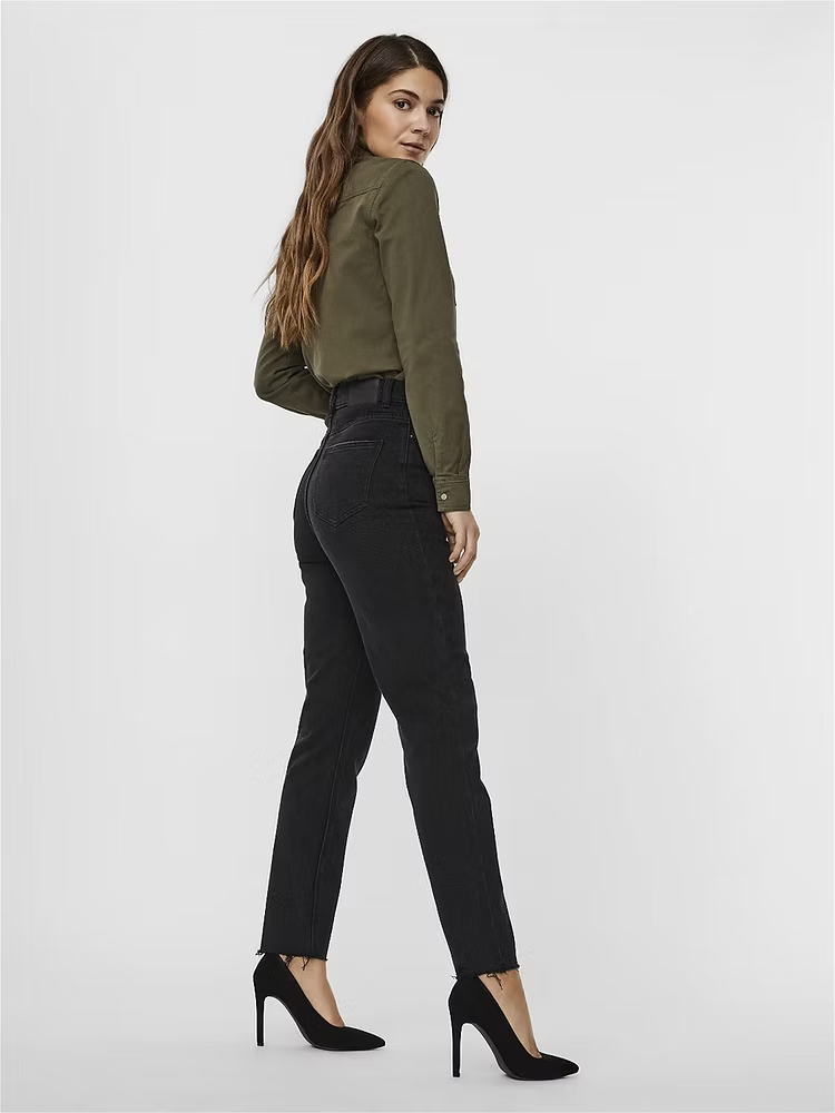 BRENDA HR STARIGHT A CUT JEANS - Black Denim