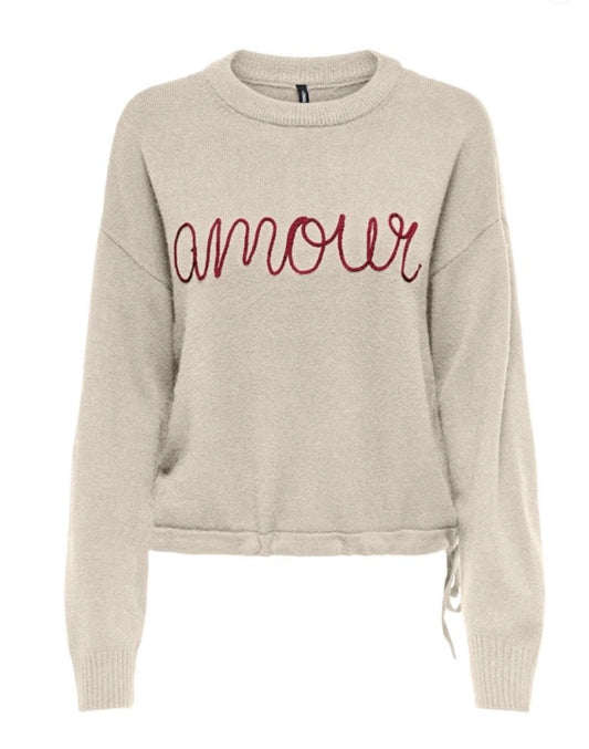 KATIA LS TEXT O-NECK - Cream w/ Red