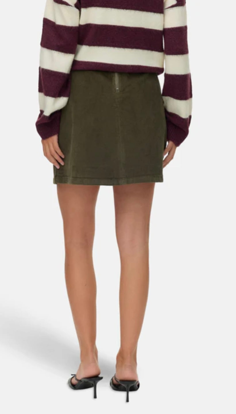 KATA HR CORDUROY SHORT SKIRT - Grape Leaf