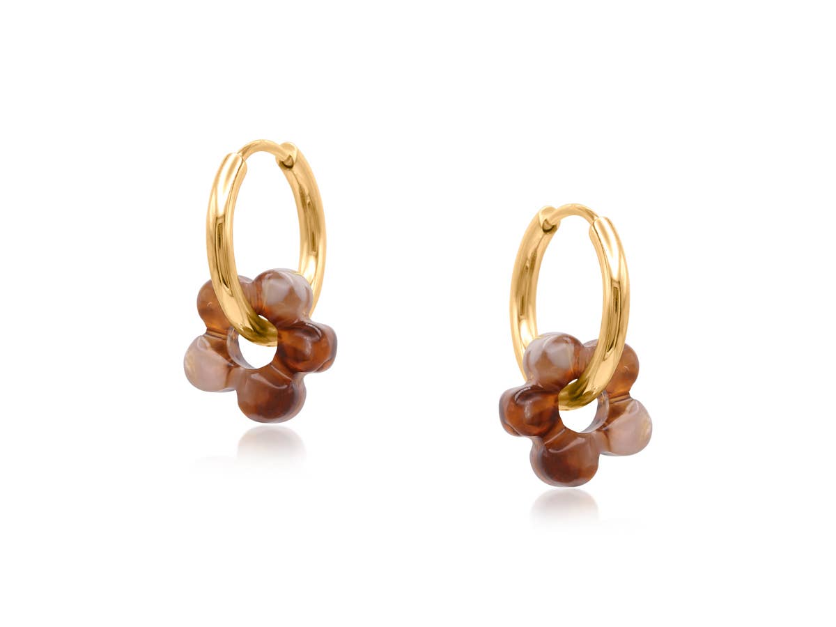 OLIVIA RESIN FLOWER HUGGIE PETITE EARRINGS: DUSTY PINK