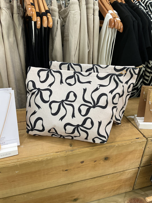 Black Bow Wash Bag