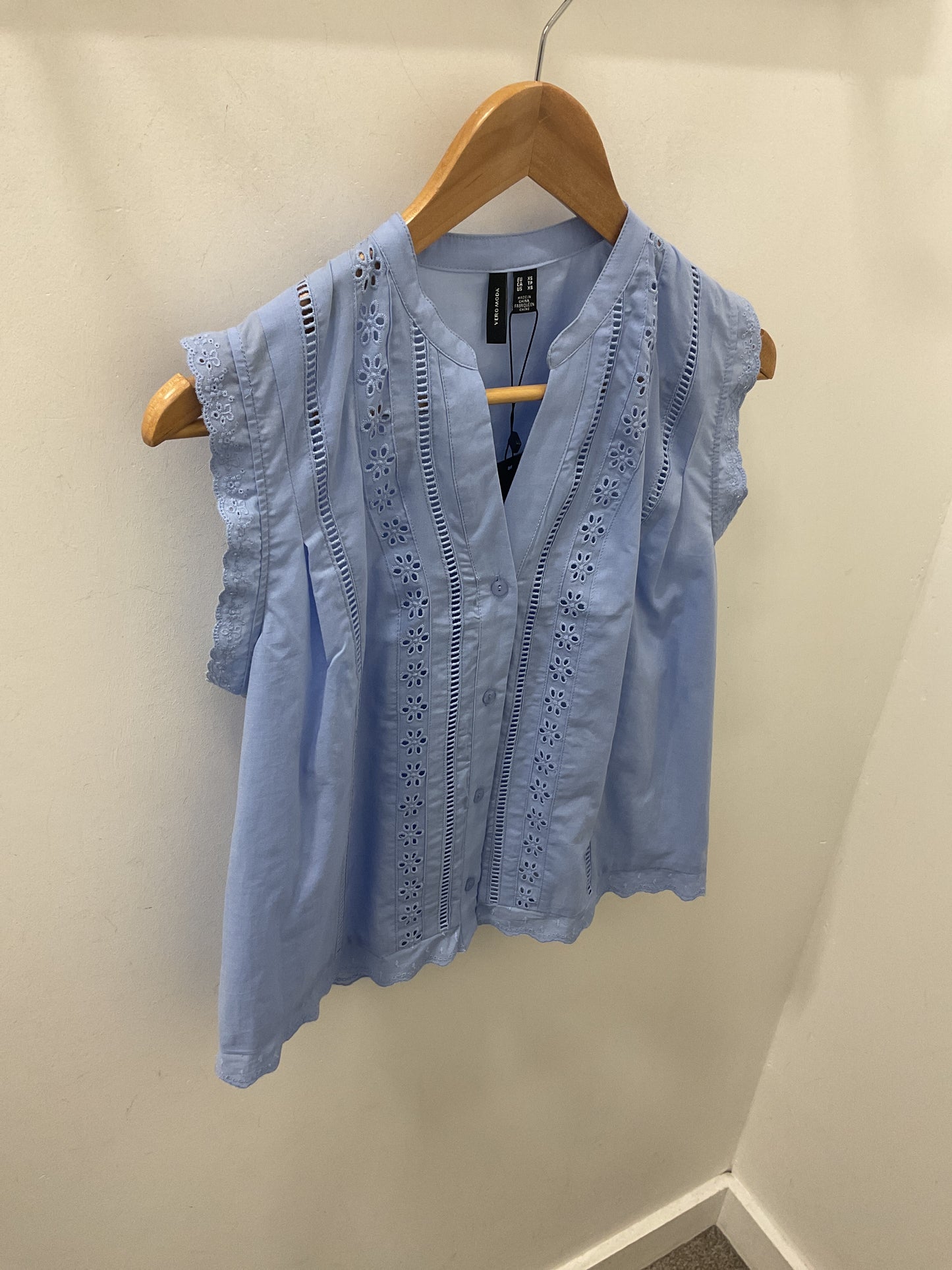 EMILY DETAIL TOP  - Brunnera Blue