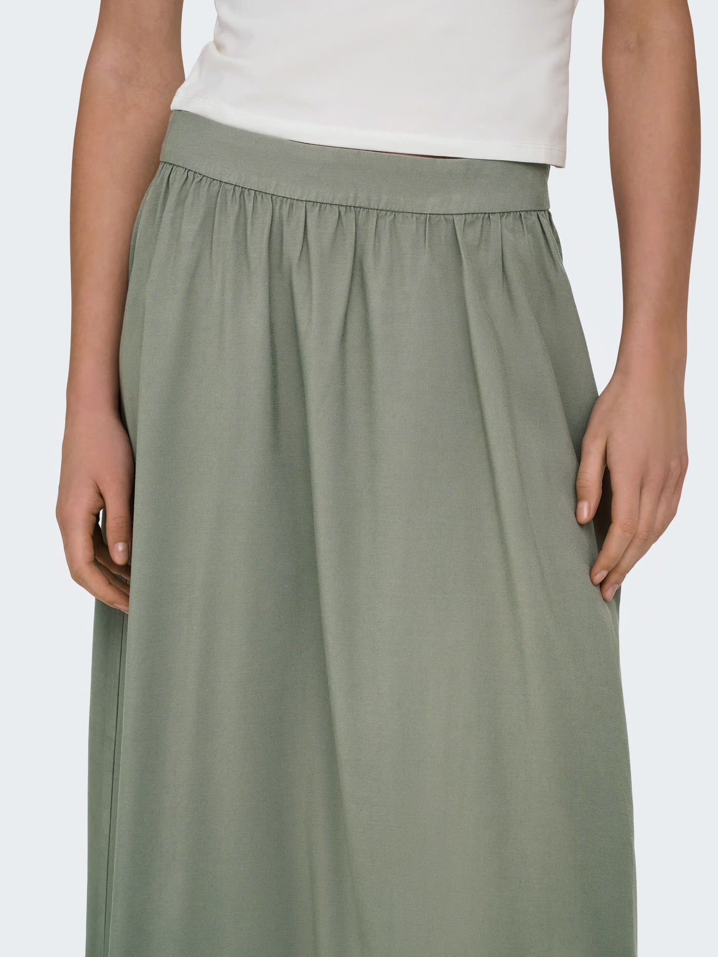 ARIS LIFE PULL UP LONG SKIRT- Smokey Olive