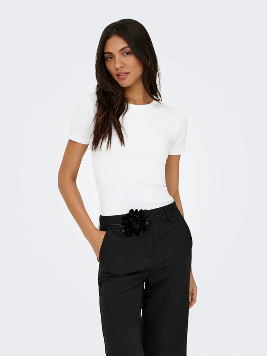 VAL LIFE S/S O-NECK TOP - Bright White