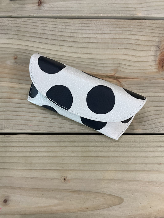 Spot sunglasses case