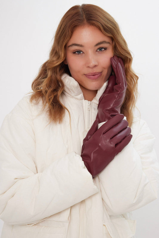 Leather Look Touch Screen Gloves in Red: Red
