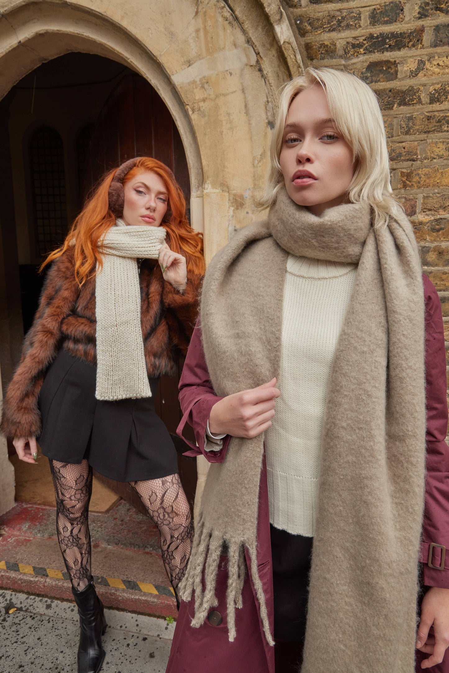 Women's Oversized Chunky Blanket Scarf in Grey Beige: Sustained Grey