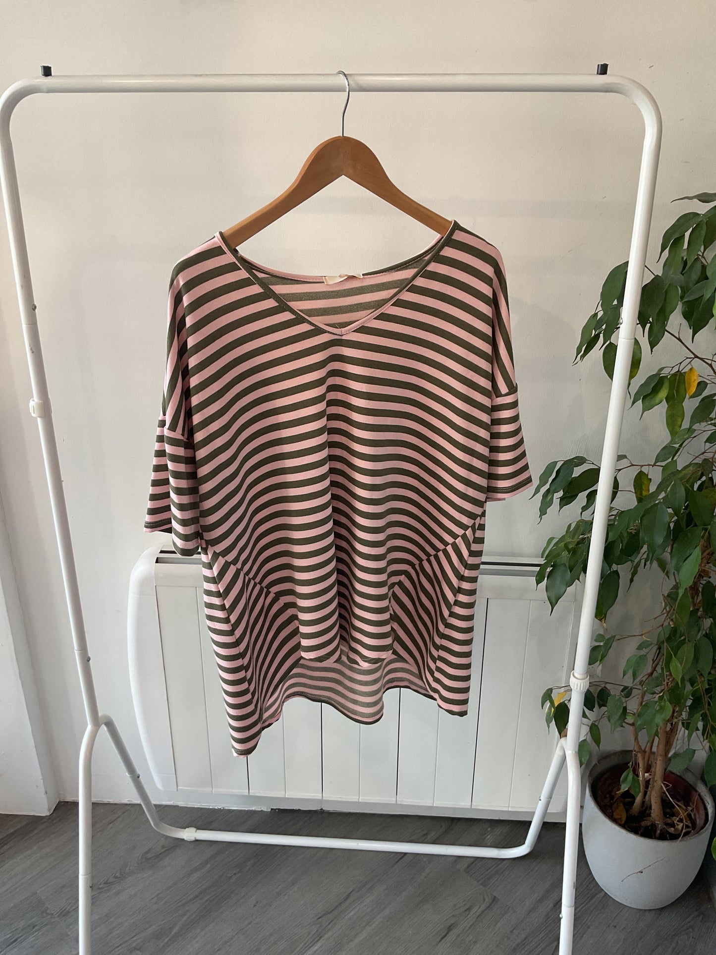 Stripe V-Neck Oversized Tee - Khaki/Pink