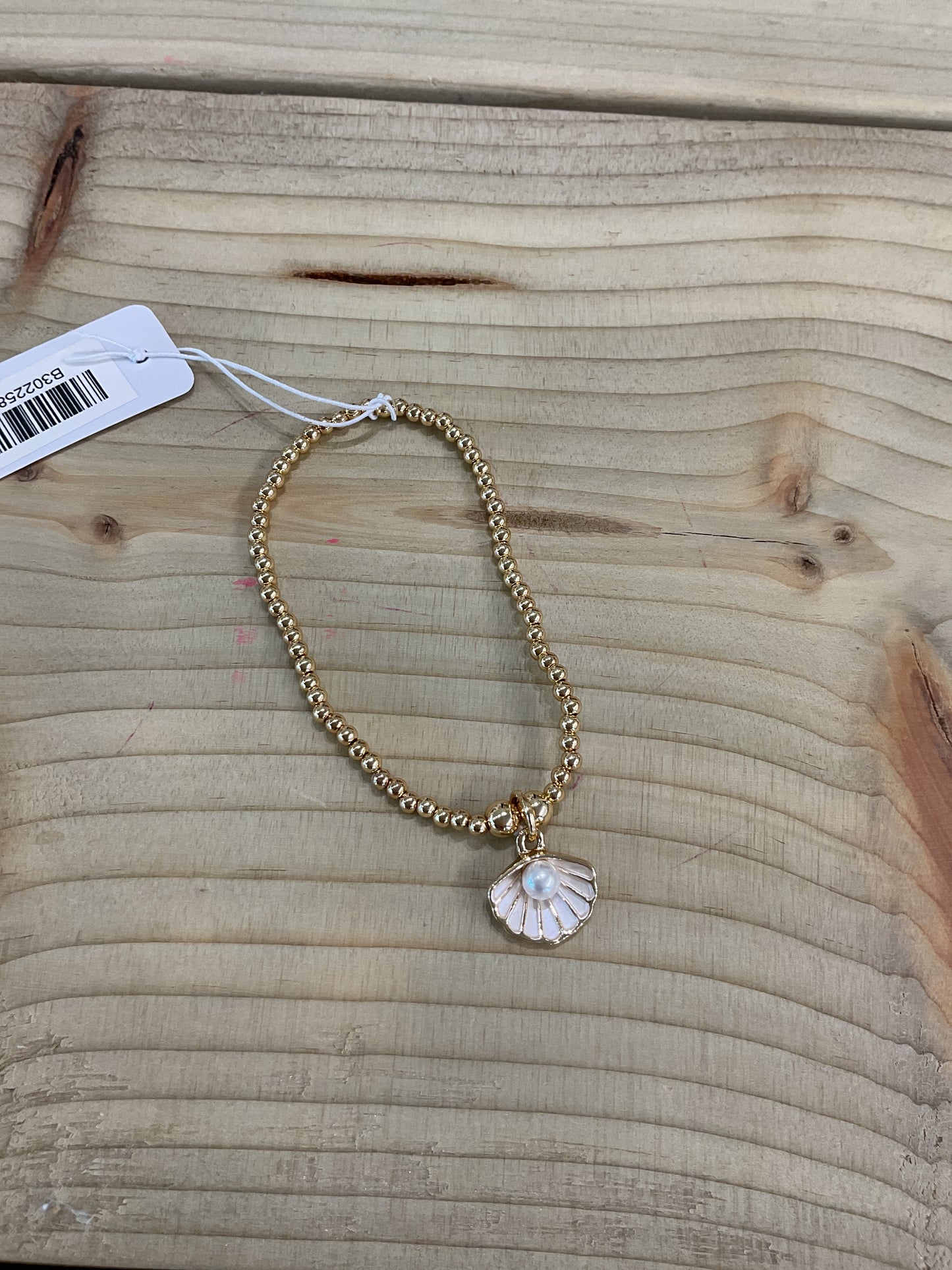 Clam Shell Beaded Bracelet - ￼Gold