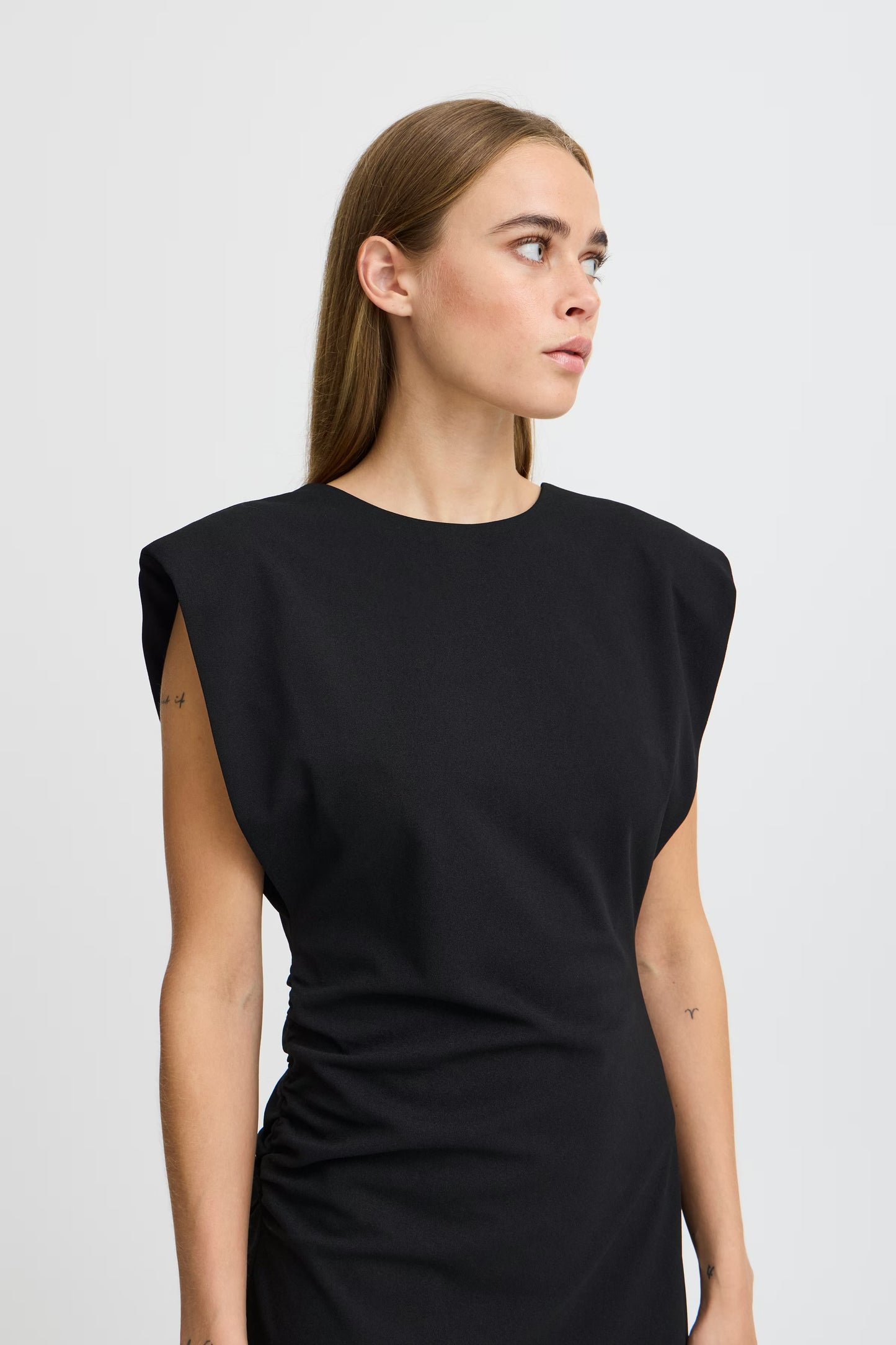 KATINE SHOULDER PAD DRESS - Black