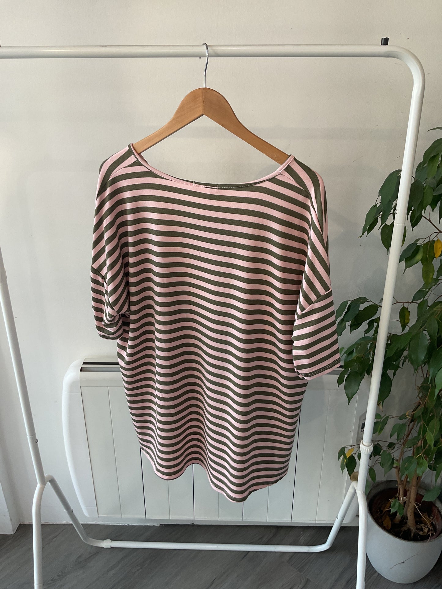 Stripe V-Neck Oversized Tee - Khaki/Pink