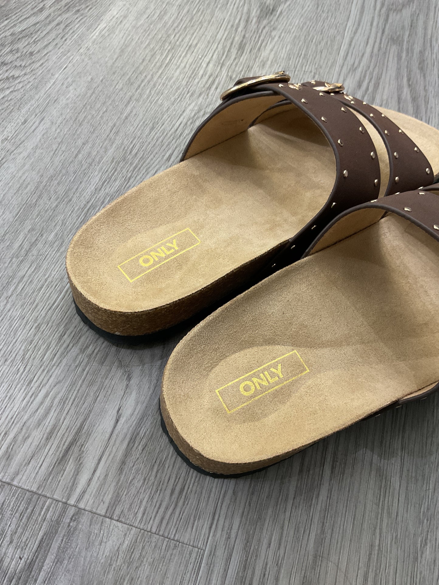 Stud Buckle Sandal - Chocolate Brown