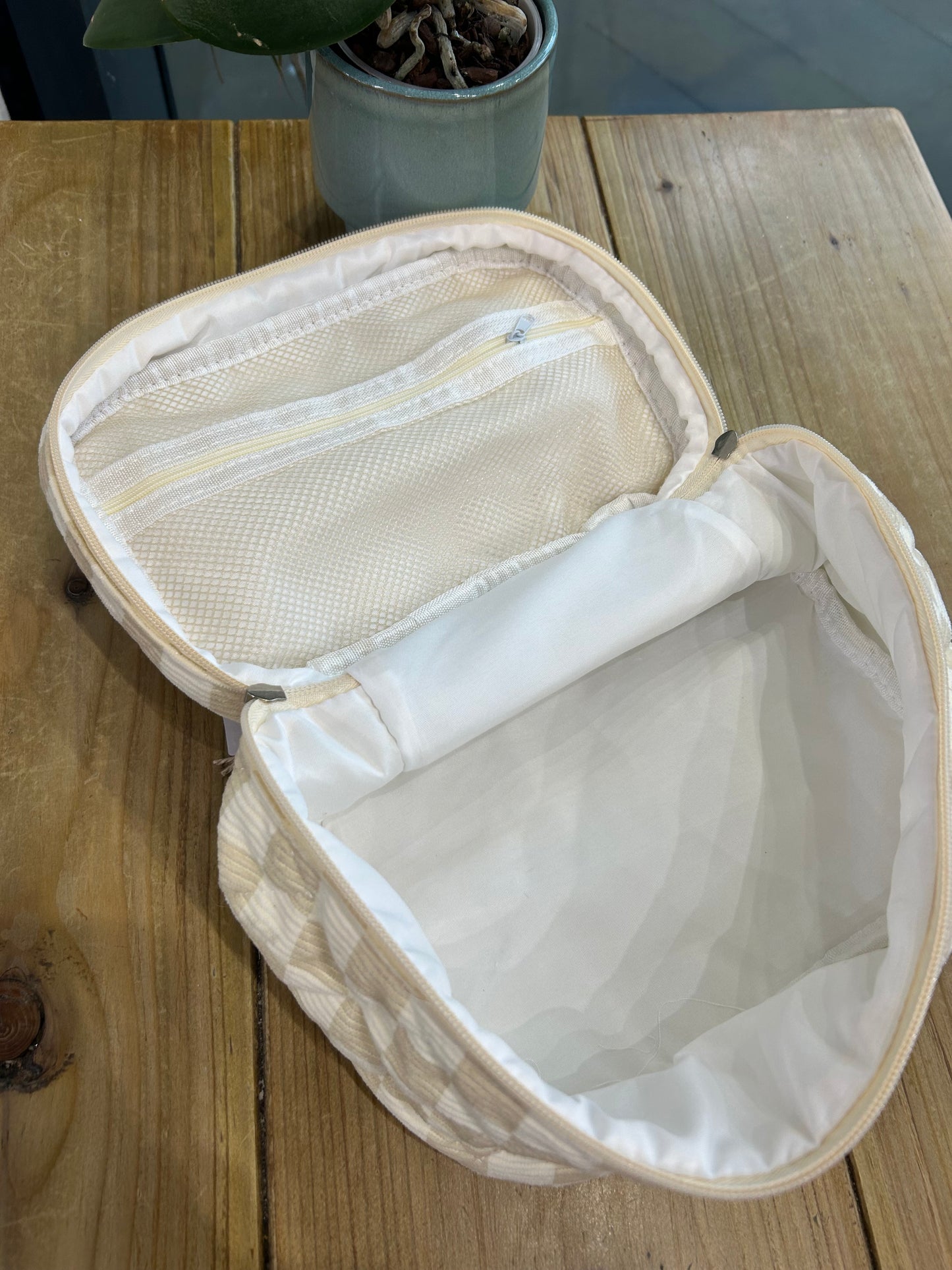 Cream Check Wash Bag - Large