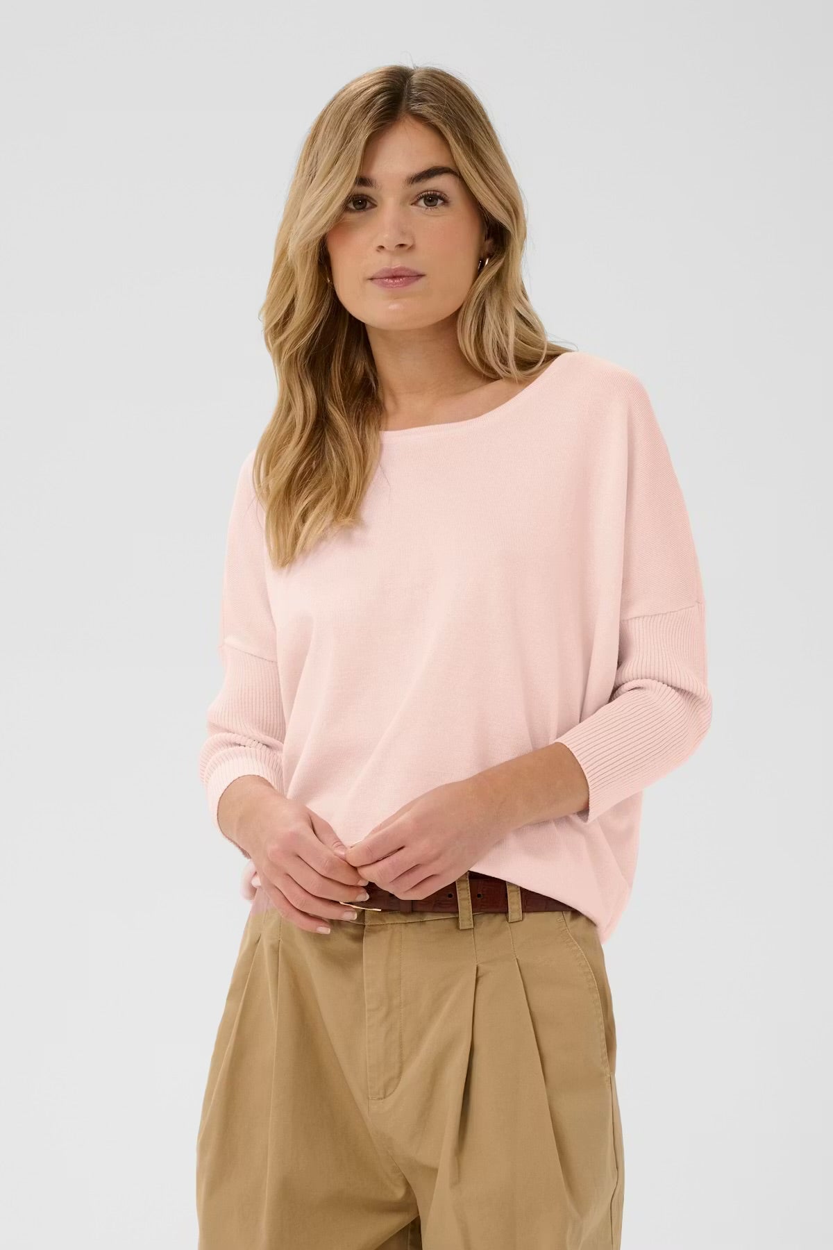 MilaSZ R-Neck Pullover - Chalk Pink