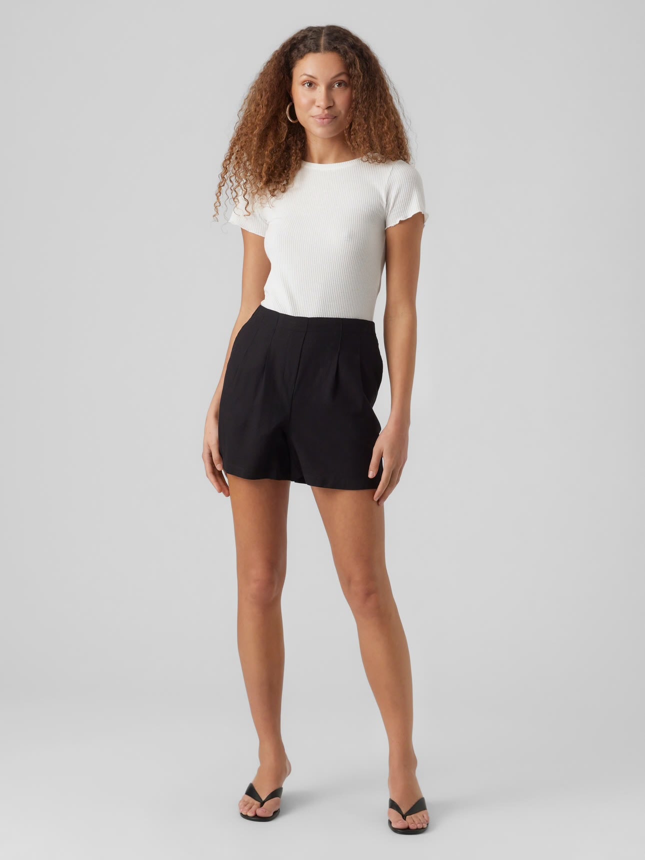 JESMILO HW SHORTS - Black