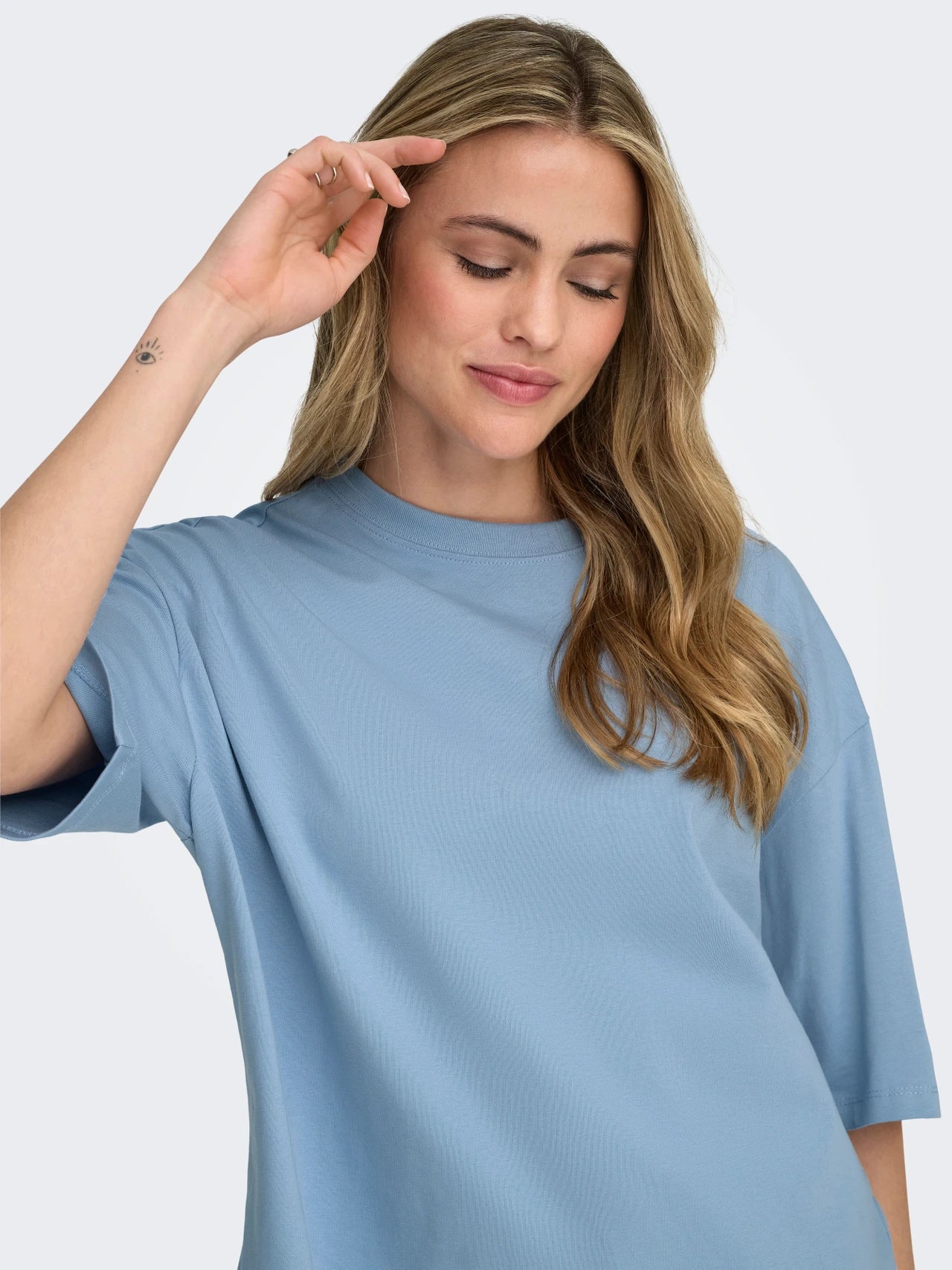 LARA S/S BOXY TEE - Soft Chambray