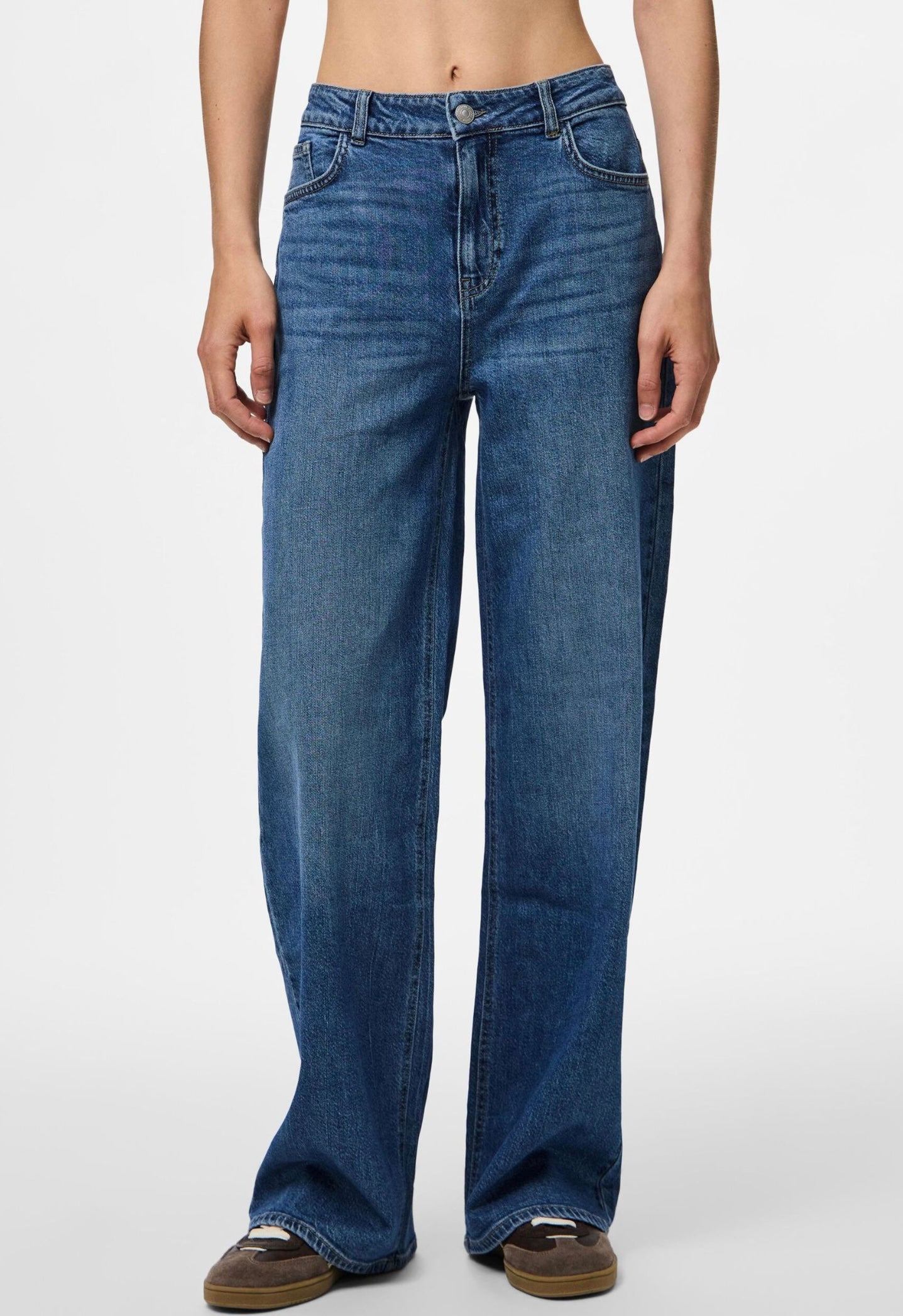 SILKE Wide Leg Jeans - Medium Blue