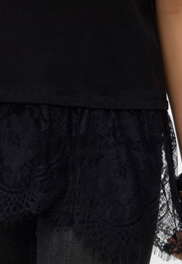 BRIT SS O-NECK LACE T.SHIRT - Black