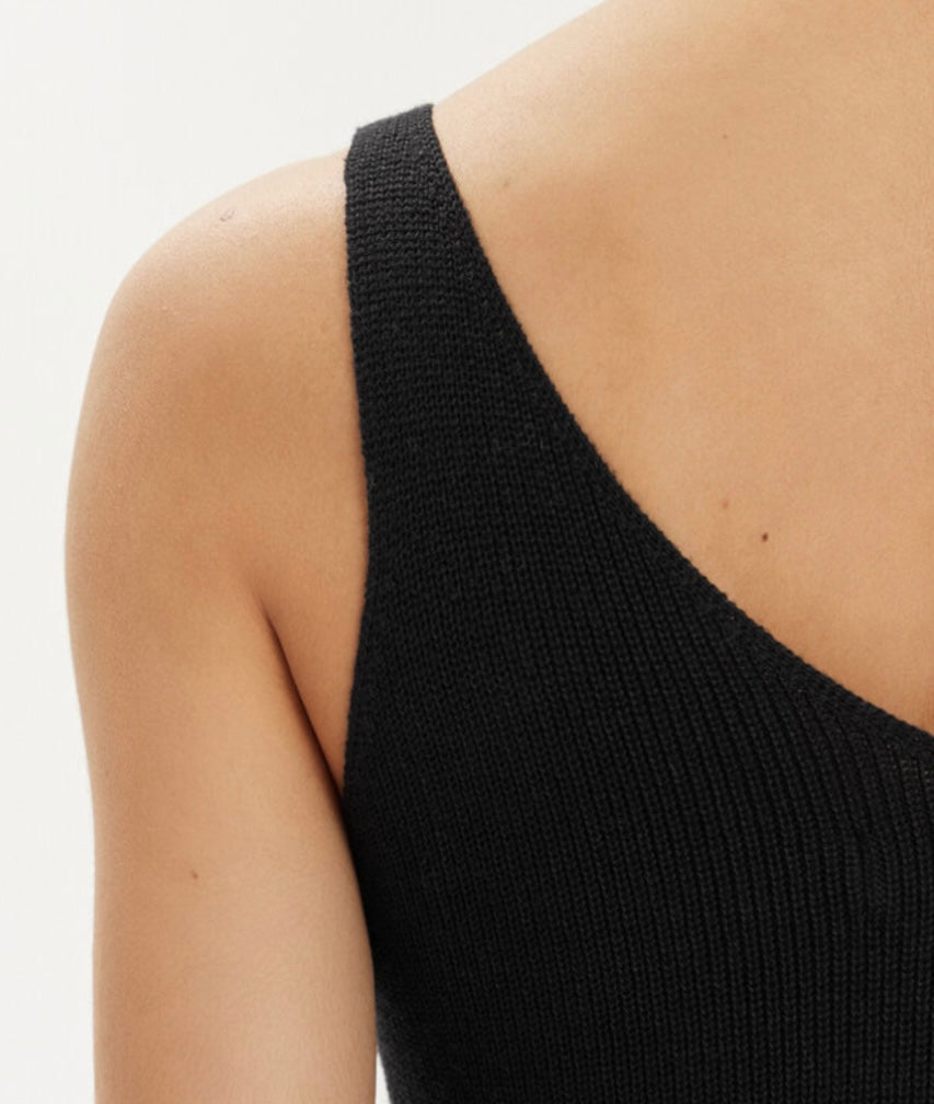 NEWLEX Top - Black