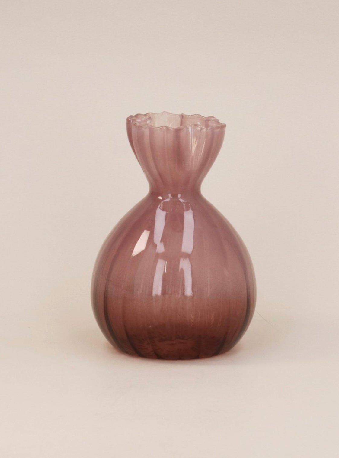Mauve Frill Top Bud Vase