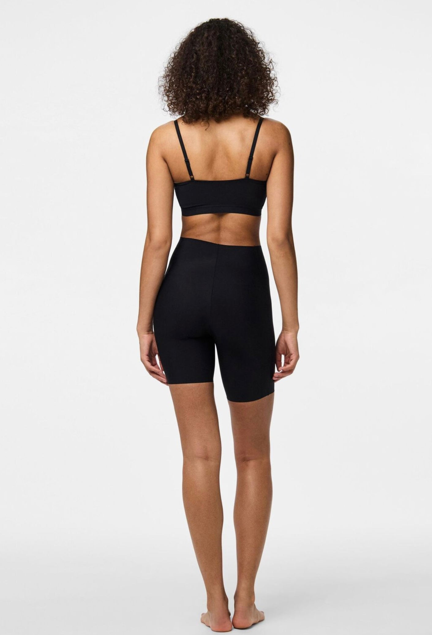 JACKIE Seamless Shape Shorts - Black