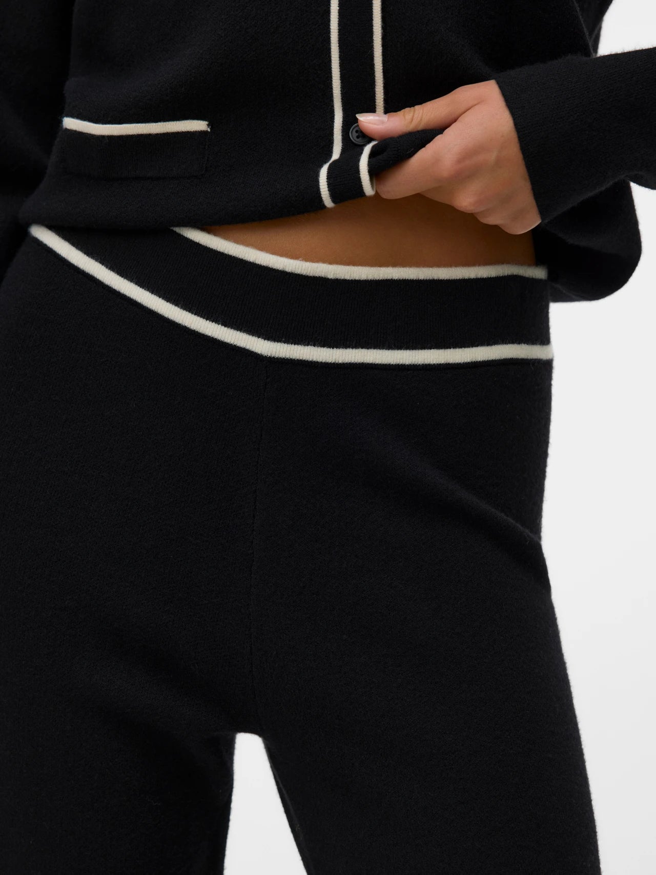 GOLD LOOSE CONTRAST PANT - Black / Birch