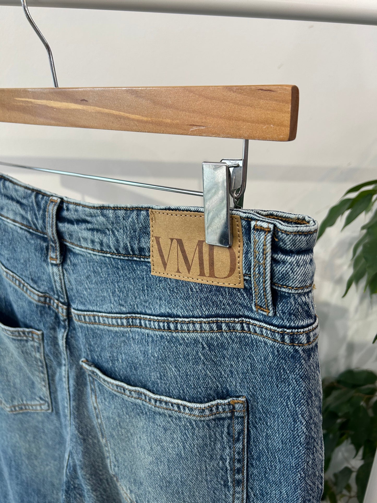 TESSA HR WIDE CROSS DENIM JEANS - Medium Denim Blue