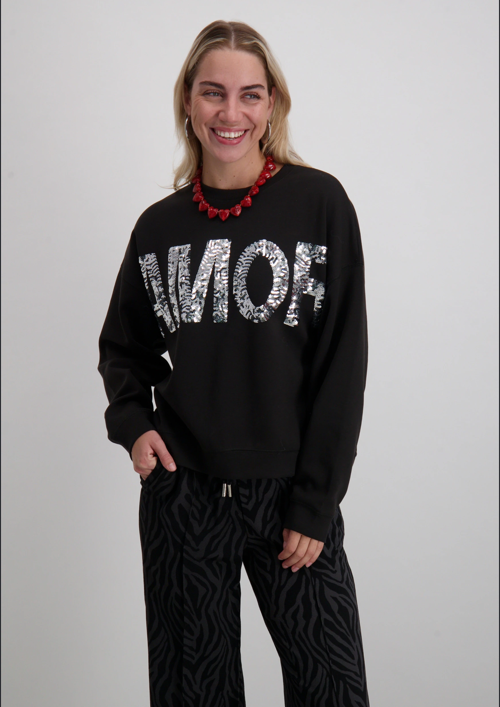KELICIA SWEATER - Black / Silver ‘AMOUR’