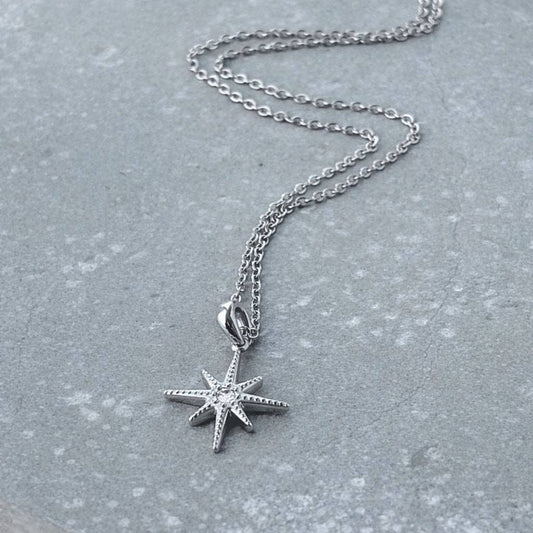 Tarnish Resistant Star Pendant Necklace: Silver